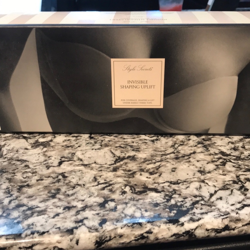 Brand New never worn Invisible Shaping Uplift Bra